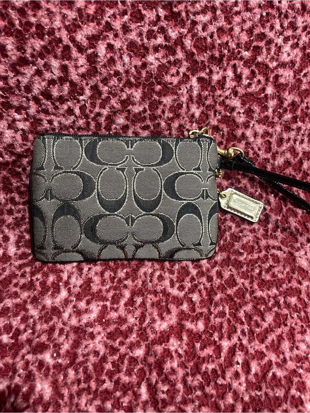 Coach Black and Gold Poppy Signature Jacquard Wristlet - Picture 2 of 4